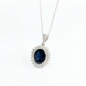 Collana e pendente con zaffiro e brillanti
